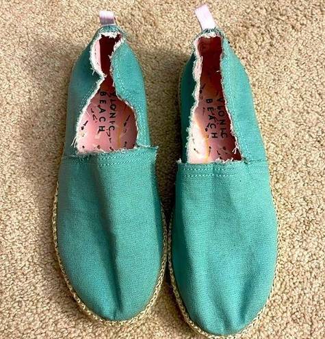 Vionic  BEACH LAGUNA SLIP-ON CANVAS ESPADRILLE LOAFERS COLOR WASABI SIZE 9‎ US