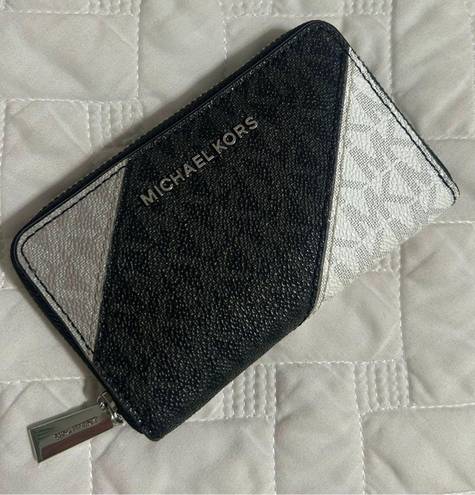 Michael Kors Micheal Kors Wallet