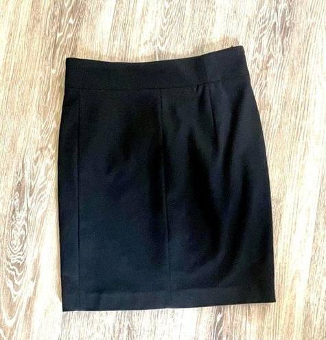 Vince  Boucle seam  black pencil skirt