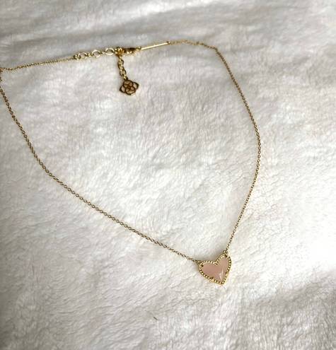 Kendra Scott Ari Heart Gold Pendant Necklace in Rose Quartz