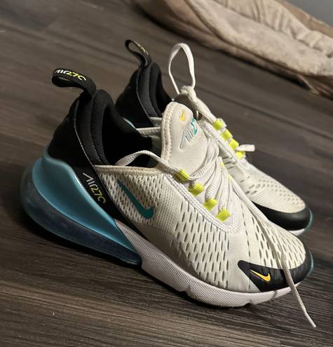 Nike Air Max 270