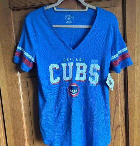 Genuine Merchandise Cubs V-Neck T-shirt