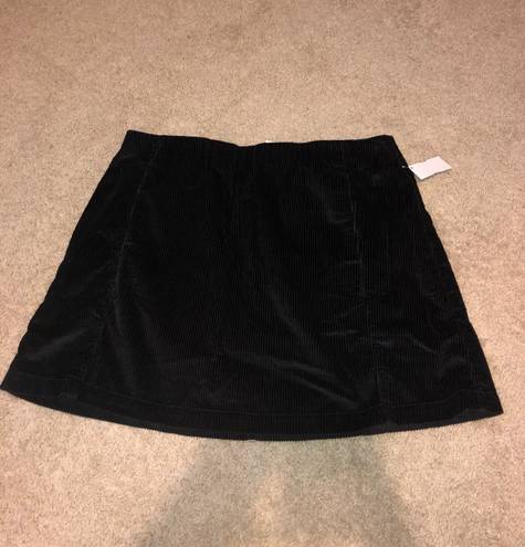 American Eagle Black velvet corduroy skirt never worn