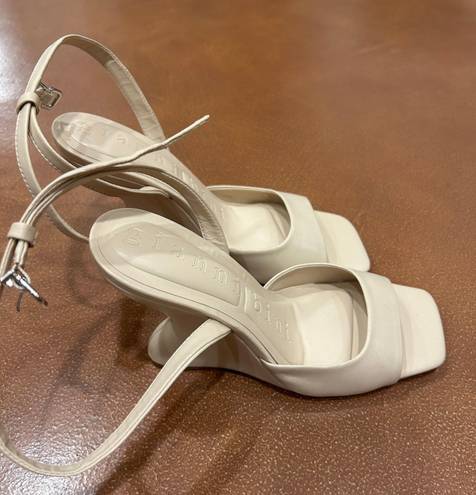 Gianni Bini Light tan (cream) Heels