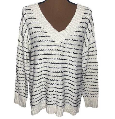 Westport  Dressbarn chunky knit v-neck stitch detailed oversized sweater size XL