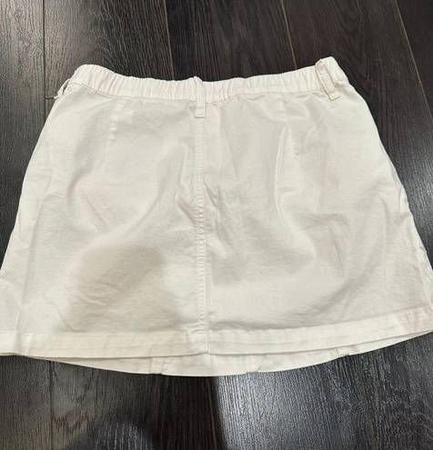 white mini cargo skirt Size L