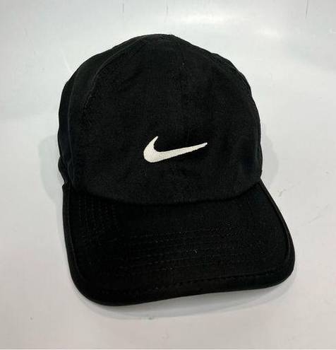 Nike  feather light dri-fit hat one size