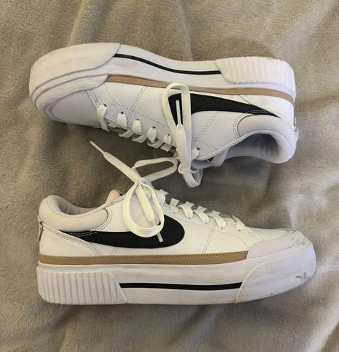 Nike Blazer Low Platform