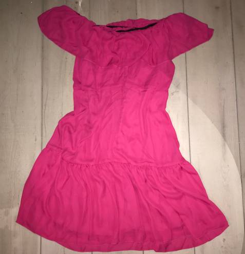 Nsr off the shoulder pink dress with hidden zipper