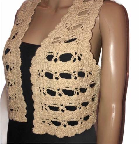 White House | Black Market WHBM crochet knit cropped vest