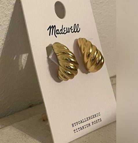 Madewell  Shell Style Gold Rippled Earrings