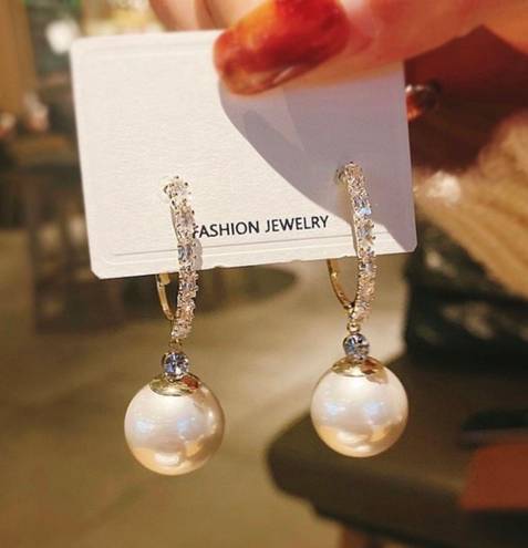 Elegant White Pearl Drop Dangle Earrings for Women Gold