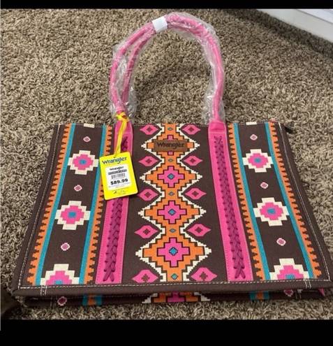 Wrangler NWT Aztec print tote bag - pink