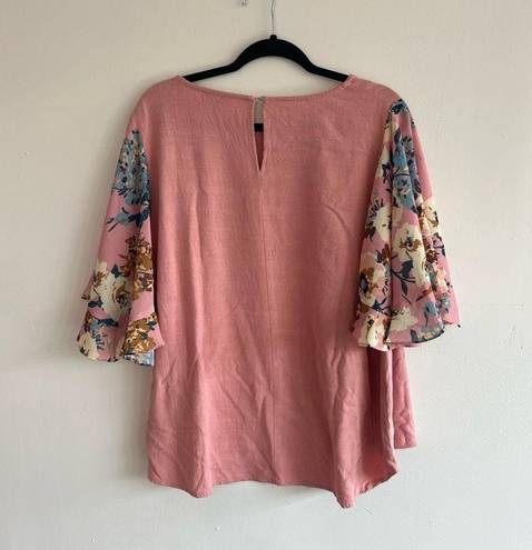 Umgee  1XL Pink Linen Floral Sleeve Bouse