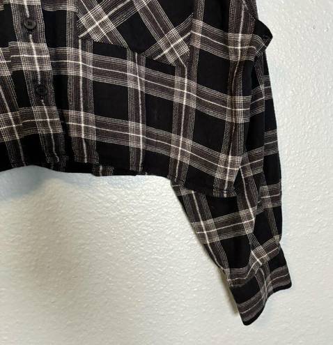 Oak + Fort  Black Plaid Cropped Flannel Collared Shirt