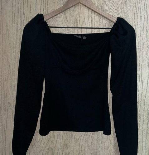 Boohoo  NWOT sweetheart neckline long sleeve