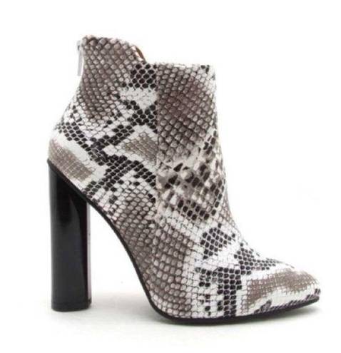 Qupid  Black and White Snakeskin Faux Leather Heeled Boots