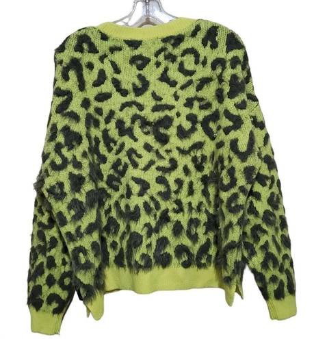 DKNY  Jeans Womens Animal Print LongSleeve Pullover Sweater Sz Large