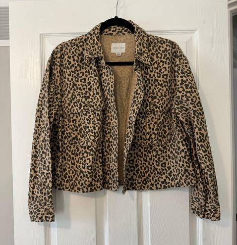 American Eagle Cheetah Leopard Print Cropped Oversize Button Down Shacket Jacket