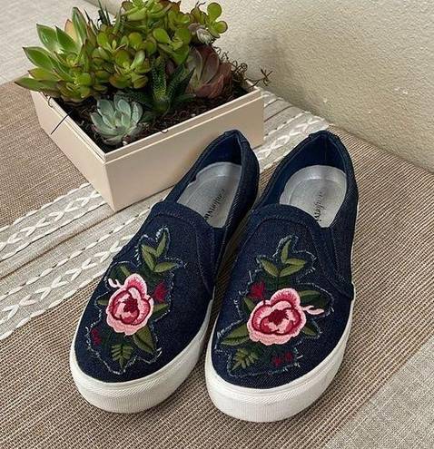 Comfort View Jean Rose Appliqué Slip On Shoes Size 8.5M