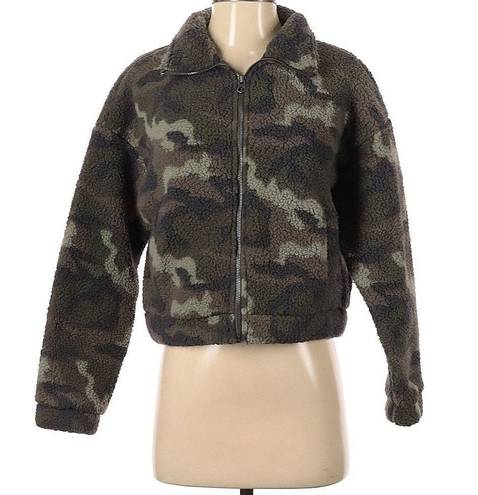 American Eagle ✨  Women’s Camo Fleece Sherpa Teddy Cropped Jacket✨