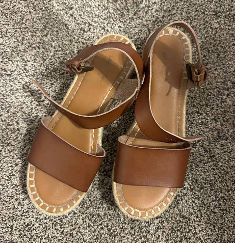 Brown Platform Sandals Size 7.5