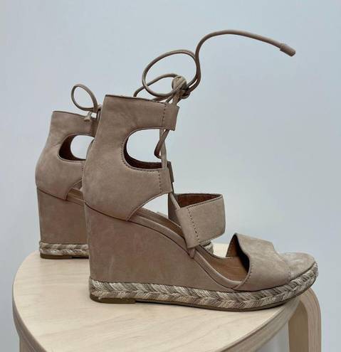 Frye Roberta Ghillie Sandals 7M Beige Strappy Wedge Heel Rope Detail Shoes