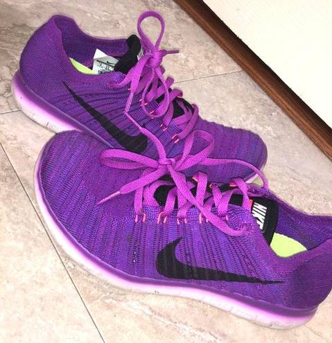 Nike Purple Tennis Shoes