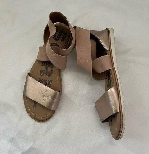 Sorel  Sandals size 9