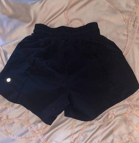 Lululemon Black Hotty Hot 2.5” Shorts