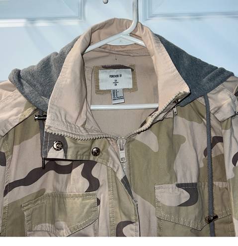 Forever 21 camouflage jacket with hood small