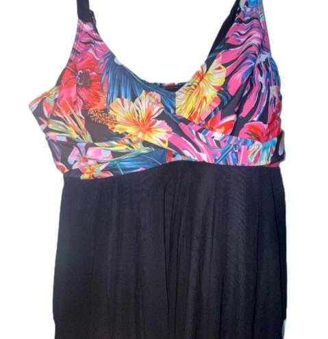 Twisted Size 14 - 16 • 1x • BloomChic • tropical floral  hanky hem swim dress