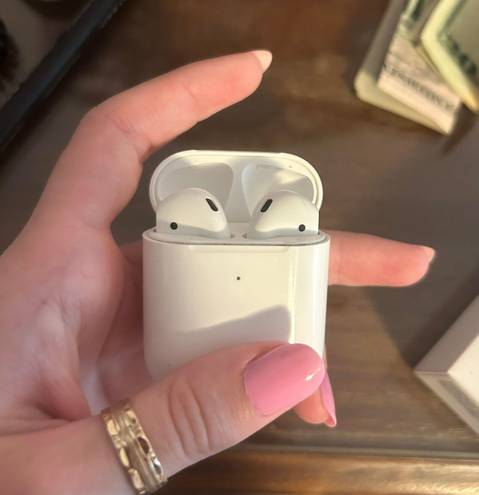 Apple AirPods