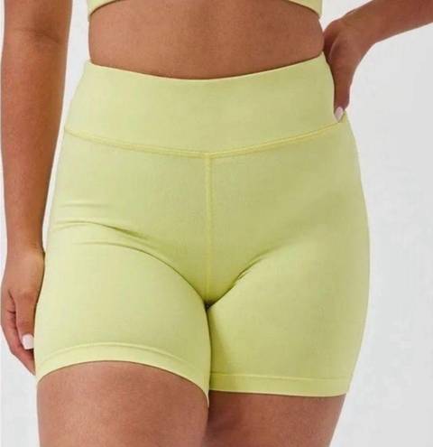 Outdoor Voices  Move Free 6" Bike Short Neon S NWT