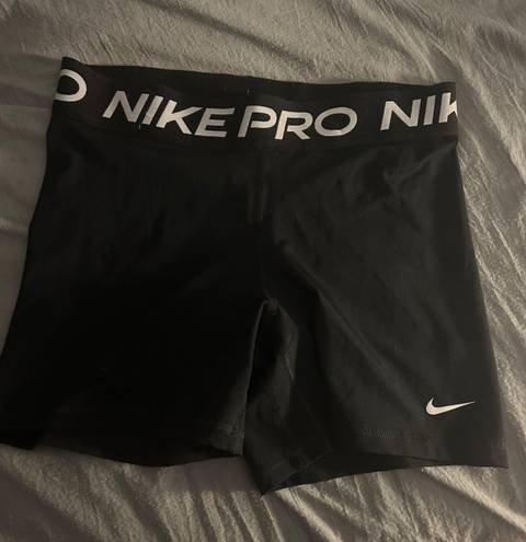 Nike Pro