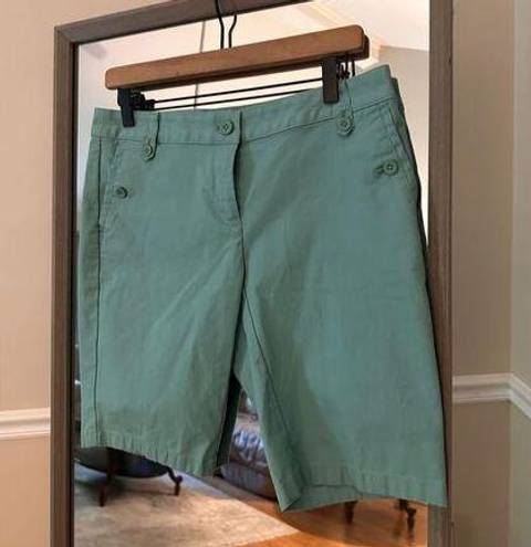 Bermuda Oxford Golf  Shorts Size 4