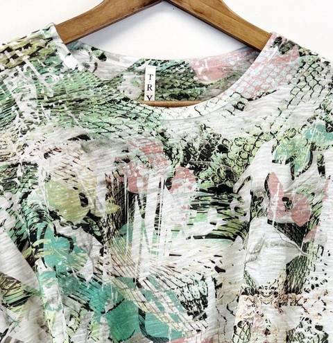 Tryst  Womens S T-Shirt Twist Front Round Neck Abstract Green Pink White Active