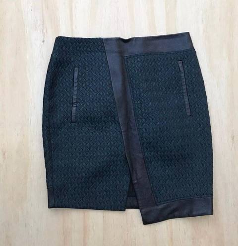 Helmut Lang Angled Peak Jacquard Leather Skirt size extra small XS