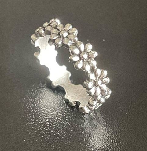 Daisy flower ring size 7