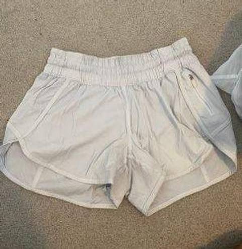 Lululemon White  Speed Short 6”