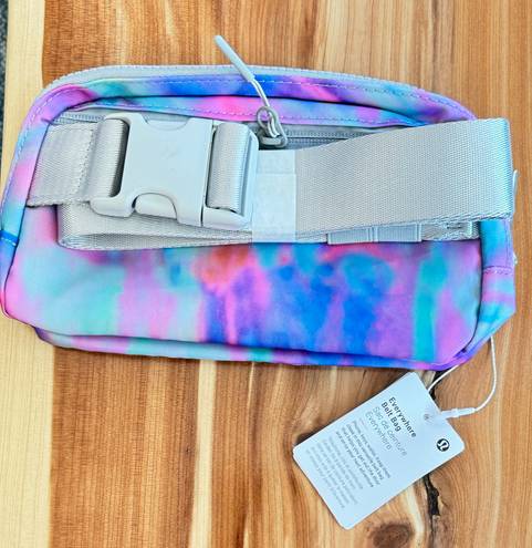 Lululemon Athletica Everywhere Belt Bag 1L