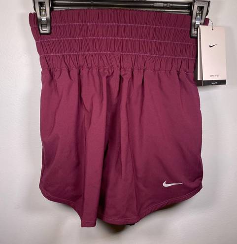 Nike One Women’s Dri-Fit Ultra High-Waisted 3” Brief Lined Shorts Brand New