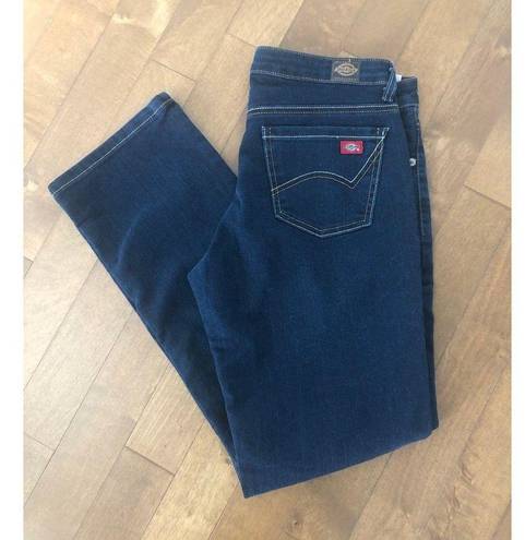 Dickies NWT  Stretch Relaxed fit jeans size 8 r