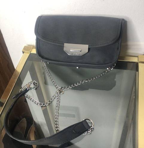 Kensie black chain strap crossbody purse