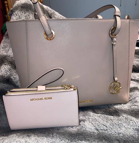 Michael Kors Tote & Wallet