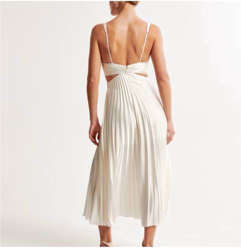 Abercrombie & Fitch Abercrombie Pleated Dress