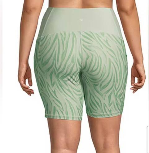 Xersion  Quick Dry Plus Bike Short Size 1X New Green Zebra