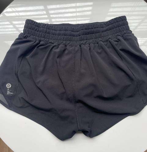 Lululemon Black Hotty Hot 2.5” Shorts