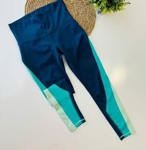 Xersion  Blue 7/8 Ankle Colorblock Legging Size Small
