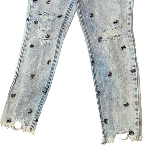 Tinseltown Women's  butterfly embroidered distressed skinny jeans